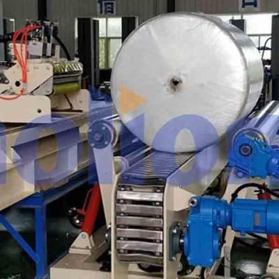 W1650F圓筒徑向纏繞包裝機