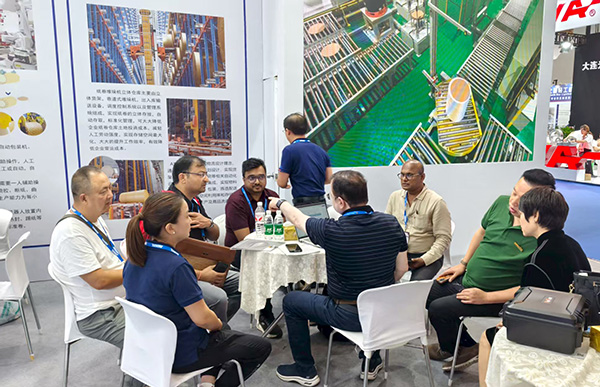 2025中國國際造紙科技展覽會圓滿結束！深藍機器引領造紙包裝物流數(shù)智化升級